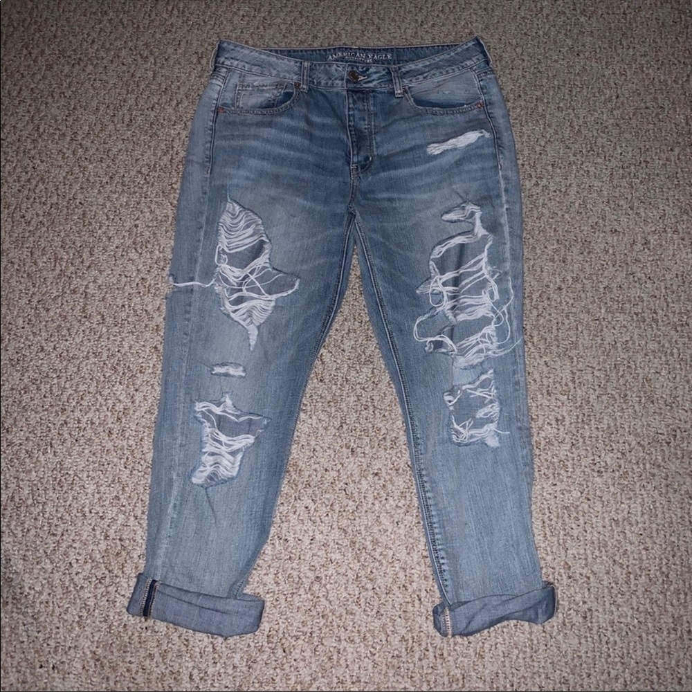 American Eagle tomgirl jeans